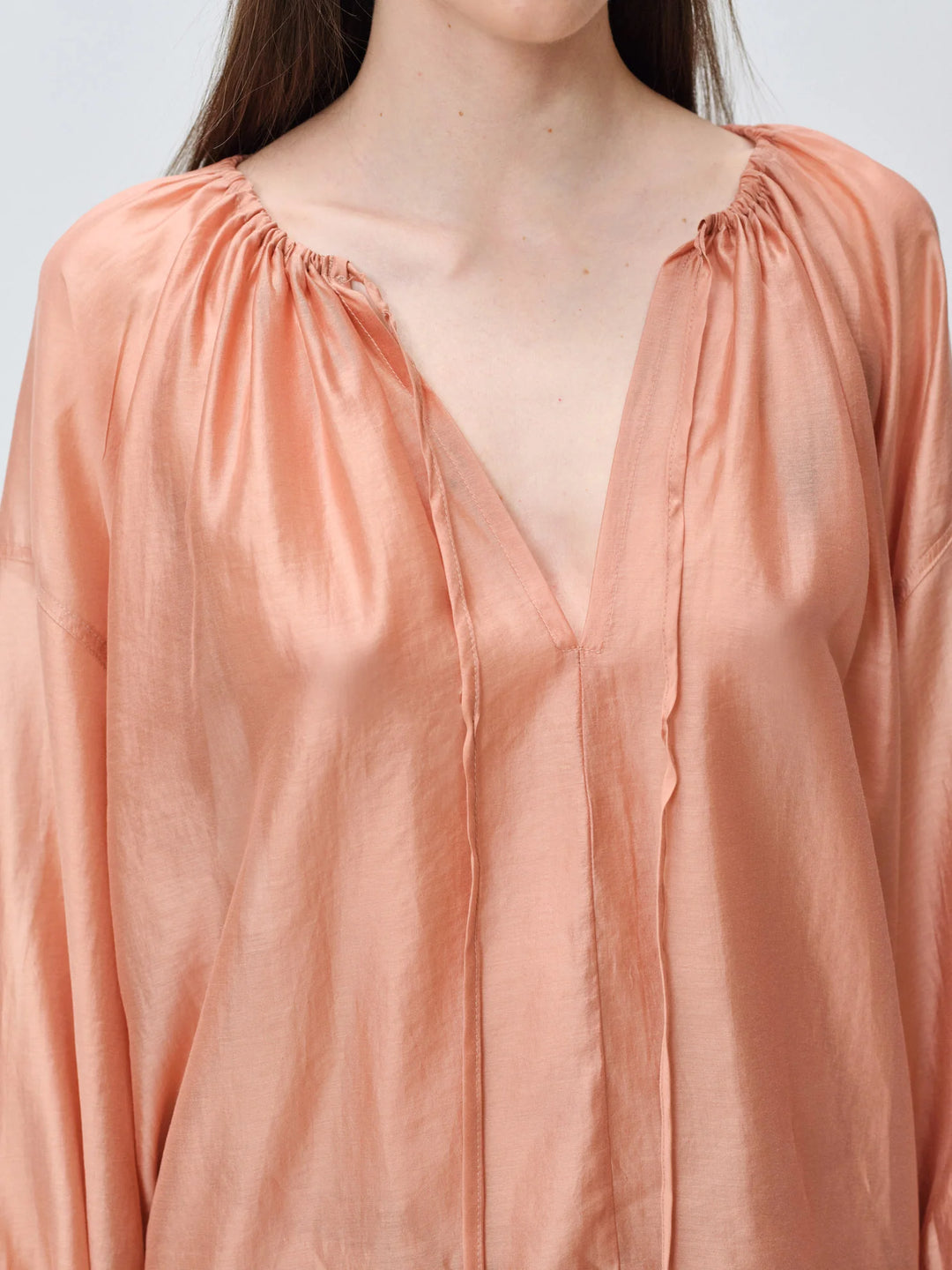 Devotion Twins SATIN powder blouse met ballonmouwen 026.004G