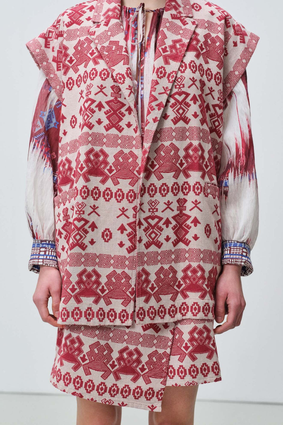 Devotion Twins FERM Sleeveless Jacquard Jacket 026.024G
