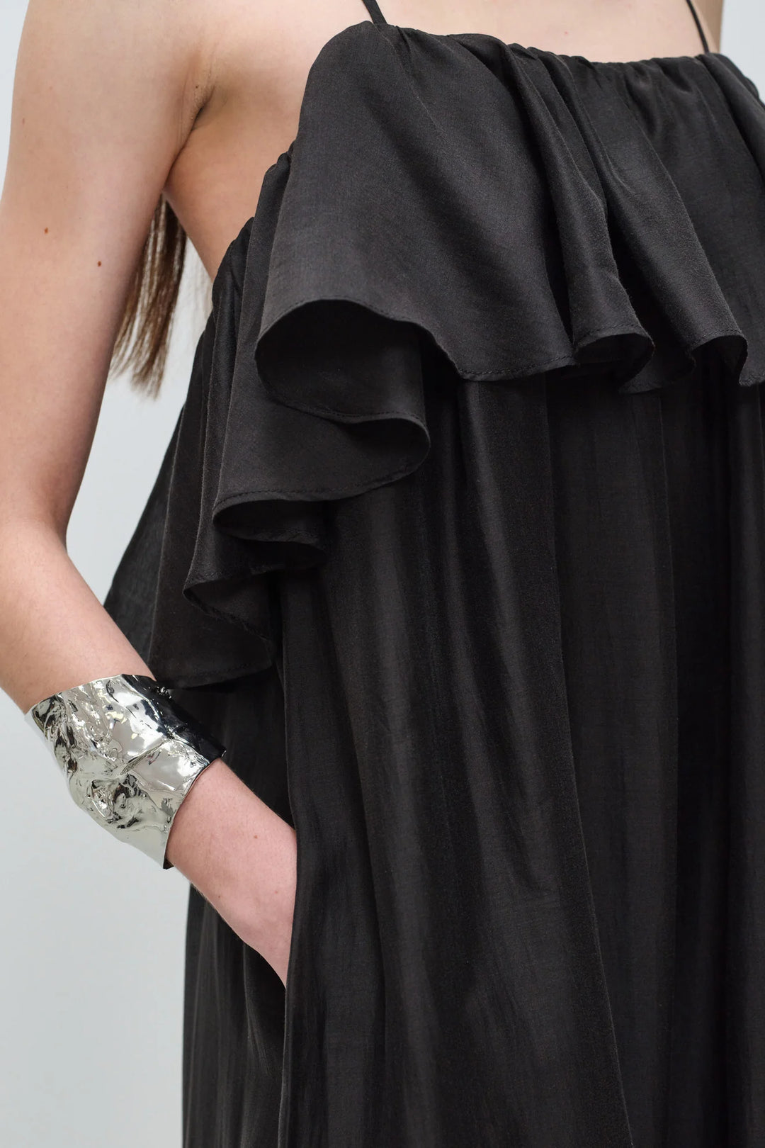 Devotion Twins AURA Dress With Ruffle Lyocell Black 026.307G