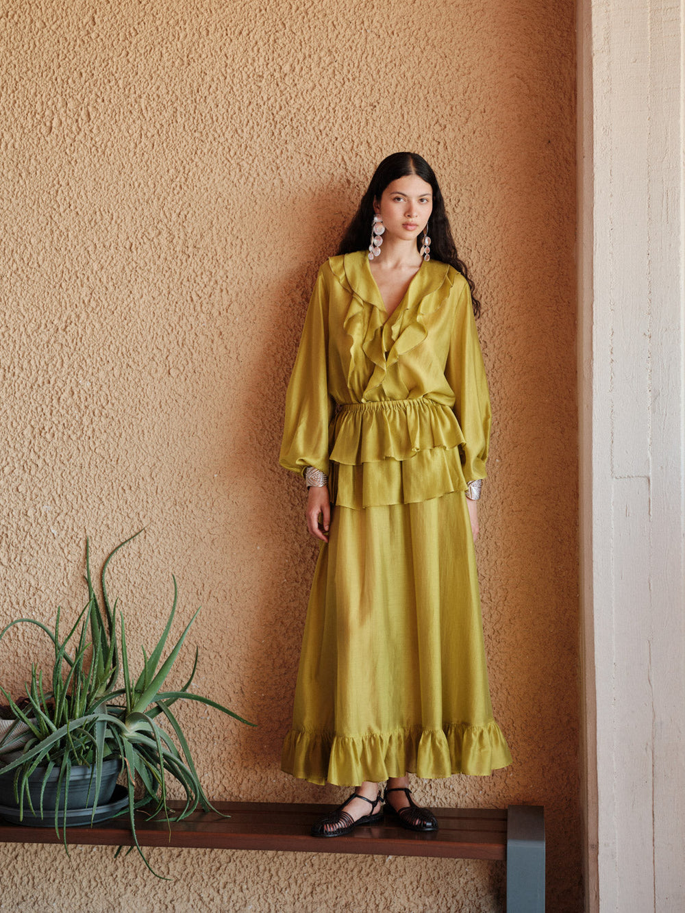 Devotion Twins olive blouse met ruches in lyocellblend 026.005G