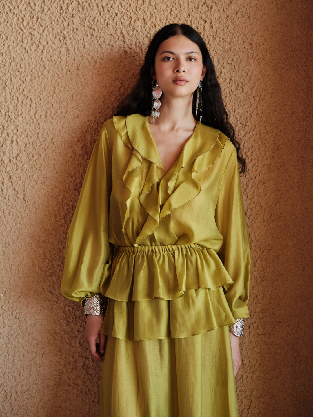 Devotion Twins olive blouse met ruches in lyocellblend 026.005G