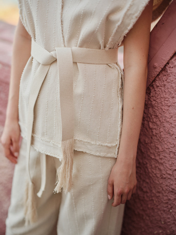 Devotion Twins OLIVE Jacket Sleeveless With Belt Off White 026.023G